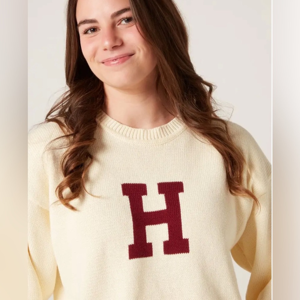 Harvard H knit sweater